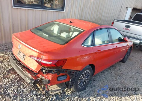 2019 Volkswagen Jetta 1.4T R-Line/1.4T S/1.4T Se z USA, uszkodzony, nr VIN 3VWC57BU5KM056777